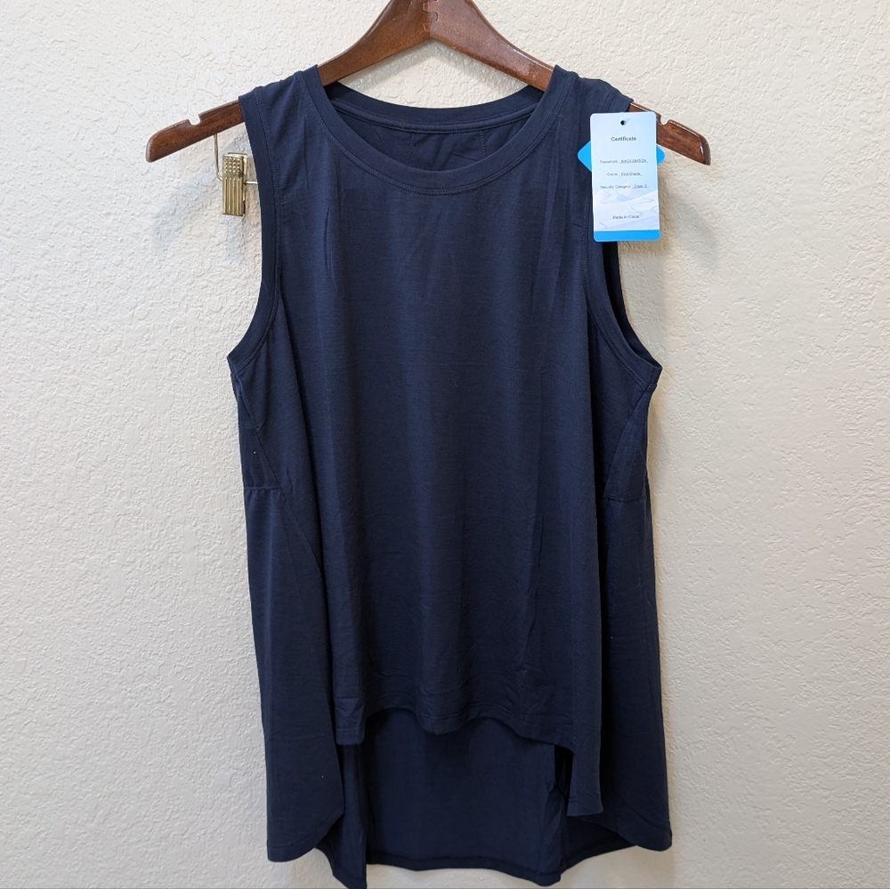 NWT MagcoMse Navy Blue high Low Athletic Tank Top. Size Medium